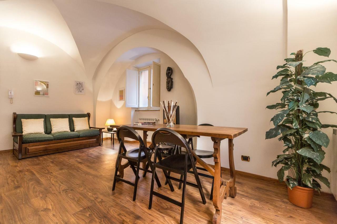 Vakantiehuis Lovely New Home, Via Nazionale Rome